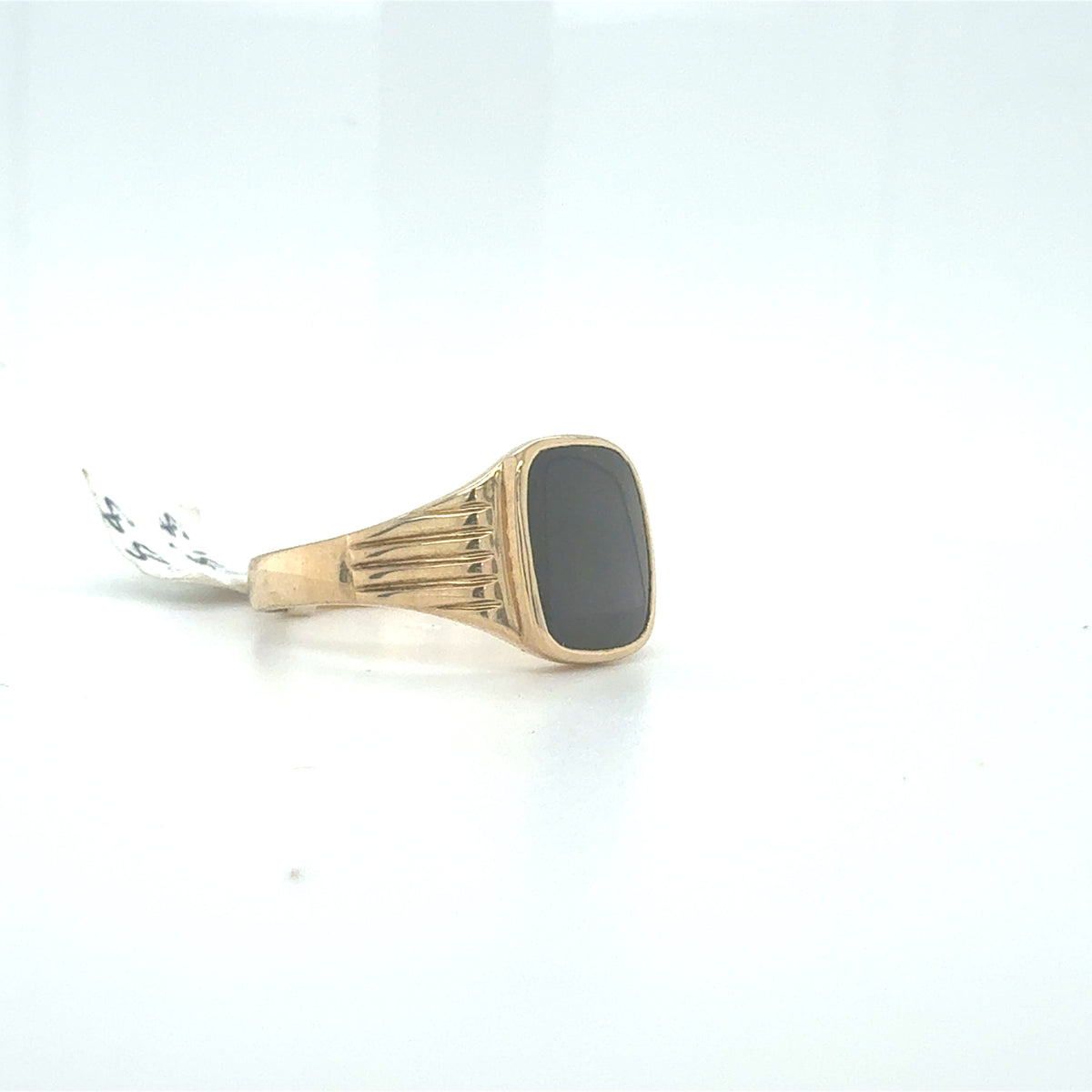 9ct Gold Black Onyx Signet Ring with Ridged Shoulders