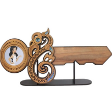 Load image into Gallery viewer, MANAIA THE GUARDIAN SPIRIT 21ST & CELEBRATION KEY With Stand