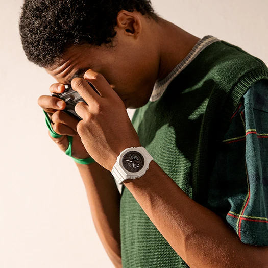 GA2100-7A Casio G-SHOCK Carbon Core Watch