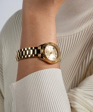 Load image into Gallery viewer, GUESS Ladies Gold Tone Analog Watch
