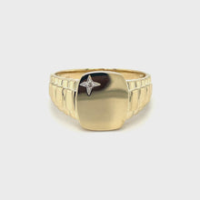 Load and play video in Gallery viewer, 9CT YELLOW GOLD MEN&#39;S DIAMOND SIGNET RING B22J56
