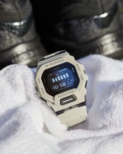 Load image into Gallery viewer, GBD200UU-9D Casio G-Shock G-SQUAD Watch
